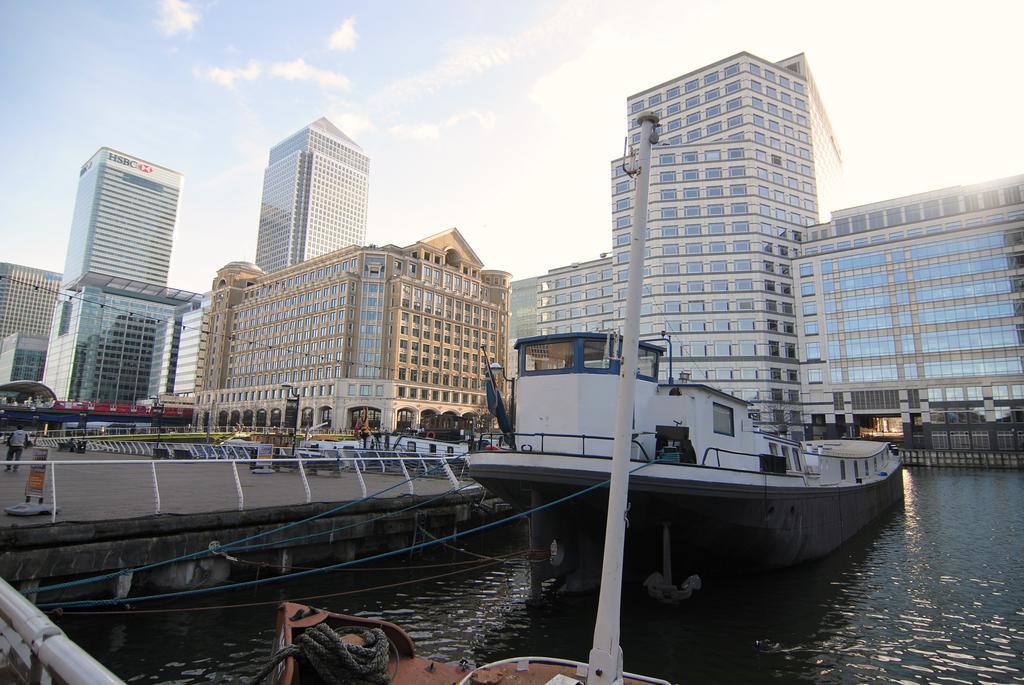 Apartment Wharf - Canary South لندن الغرفة الصورة