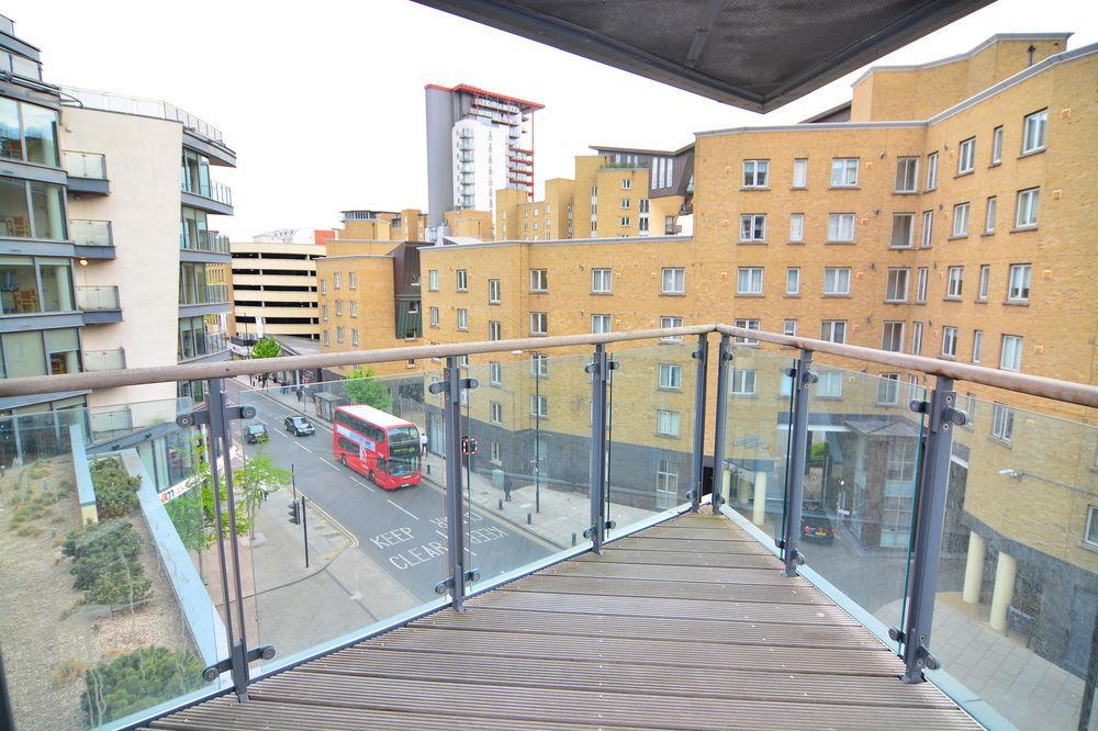 Apartment Wharf - Canary South لندن المظهر الخارجي الصورة
