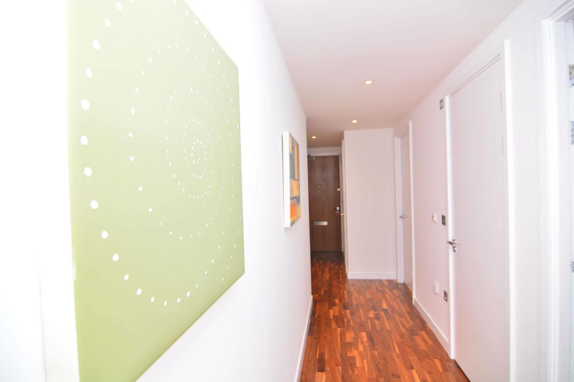 Apartment Wharf - Canary South لندن المظهر الخارجي الصورة