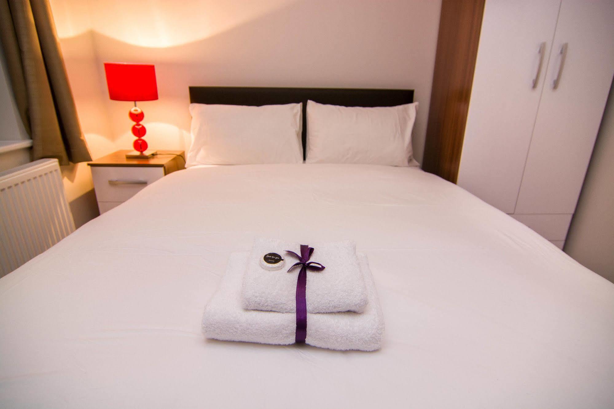 Apartment Wharf - Canary South لندن المظهر الخارجي الصورة